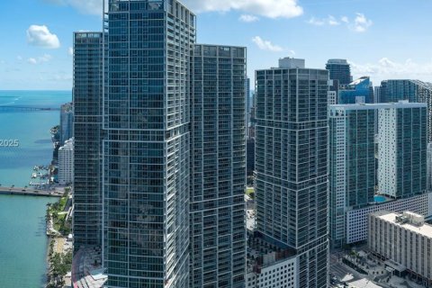 Copropriété à louer à Miami, Floride: 3 chambres, 328.5 m2 № 1960539 - photo 5