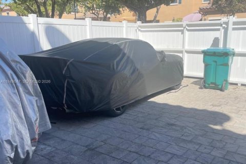 Touwnhouse à vendre à Miami, Floride: 3 chambres, 149.39 m2 № 2153050 - photo 6