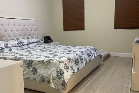 Touwnhouse à vendre à Miami, Floride: 3 chambres, 149.39 m2 № 2153050 - photo 17