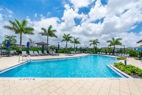 Townhouse in Miami, Florida 3 bedrooms, 126.53 sq.m. № 1838696 - photo 24