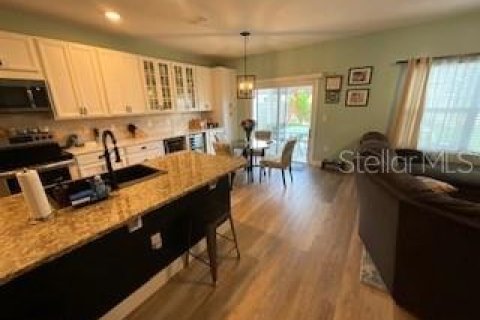 Villa ou maison à louer à Gainesville, Floride: 5 chambres, 237.46 m2 № 1815208 - photo 8