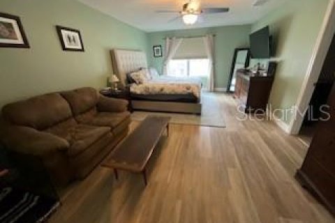 Villa ou maison à louer à Gainesville, Floride: 5 chambres, 237.46 m2 № 1815208 - photo 10