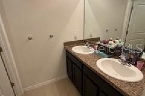 Villa ou maison à louer à Gainesville, Floride: 5 chambres, 237.46 m2 № 1815208 - photo 20