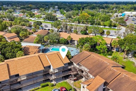 Condo in Tampa, Florida, 2 bedrooms № 2383462 - photo 5
