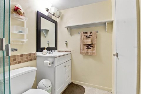 Condo in Tampa, Florida, 2 bedrooms № 2383462 - photo 18