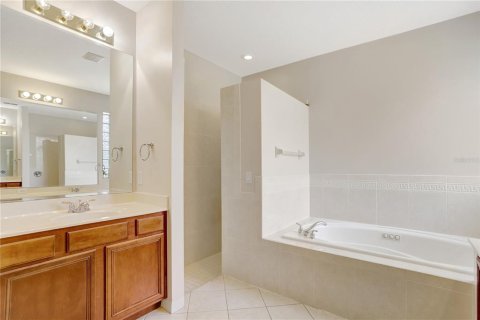 Купить виллу или дом в Апопка, Флорида 13 комнат, 265.51м2, № 1677750 - фото 23