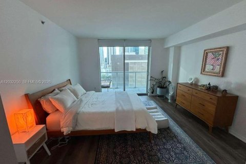 Снять в аренду кондоминиум в Майами, Флорида 1 спальня, 68.56м2, № 2077958 - фото 4