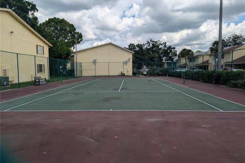 Condo in Tampa, Florida, 3 bedrooms  № 1911961 - photo 6