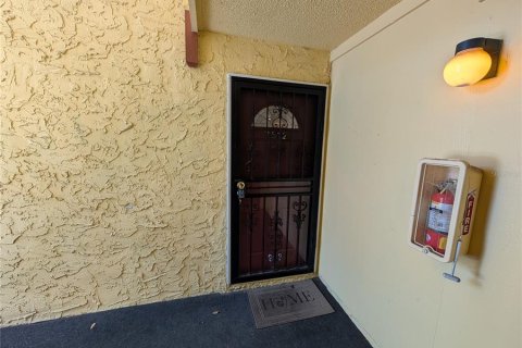 Condo in Tampa, Florida, 3 bedrooms  № 1911961 - photo 3
