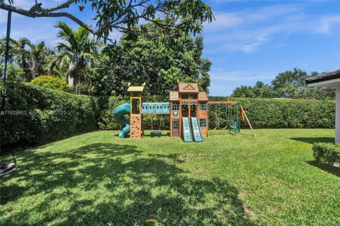 Villa ou maison à louer à Palmetto Bay, Floride: 4 chambres, 207.54 m2 № 1977177 - photo 24