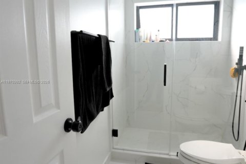 Купить виллу или дом в Майами, Флорида 4 спальни, 126.07м2, № 2033754 - фото 25