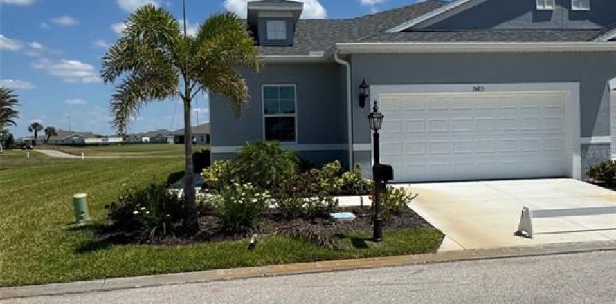 Casa en Port Charlotte, Florida 2 dormitorios, 129.6 m2 № 1639698
