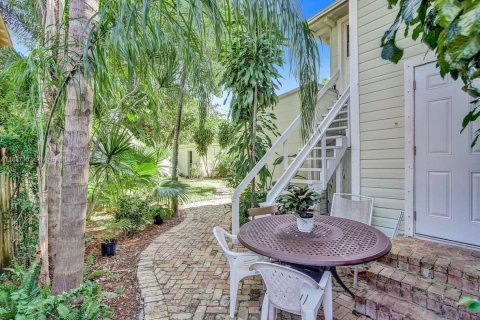 Villa ou maison à louer à Lake Worth, Floride: 1 chambre, 246.38 m2 № 1821838 - photo 23