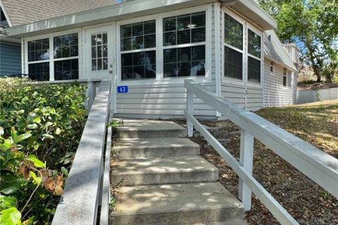 Condo in Clermont, Florida, 2 bedrooms  № 1648272 - photo 2