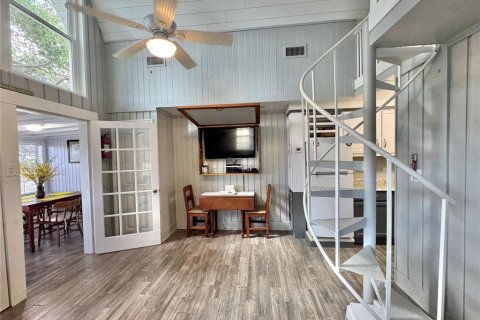 Condo in Clermont, Florida, 2 bedrooms  № 1648272 - photo 9