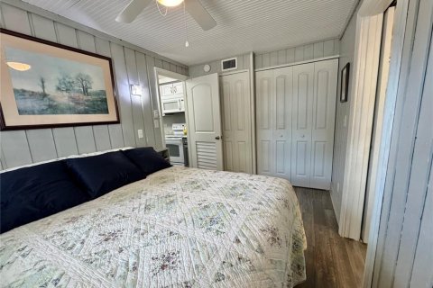 Condo in Clermont, Florida, 2 bedrooms  № 1648272 - photo 16