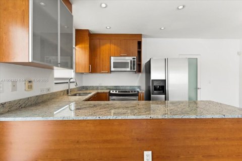 Condominio en venta en Miami Beach, Florida, 1 dormitorio, 65.03 m2 № 1953812 - foto 5
