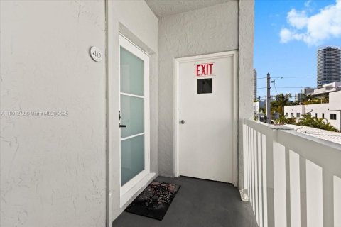Condominio en venta en Miami Beach, Florida, 1 dormitorio, 65.03 m2 № 1953812 - foto 22