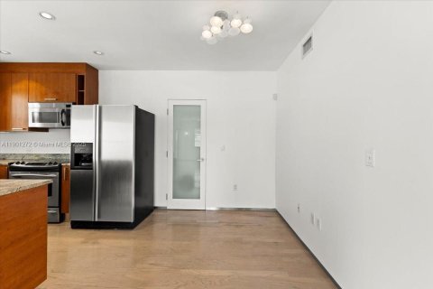 Condominio en venta en Miami Beach, Florida, 1 dormitorio, 65.03 m2 № 1953812 - foto 7