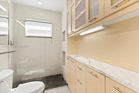 Condominio en venta en Miami Beach, Florida, 1 dormitorio, 65.03 m2 № 1953812 - foto 18