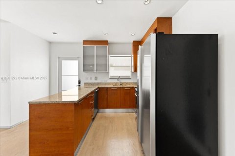 Condominio en venta en Miami Beach, Florida, 1 dormitorio, 65.03 m2 № 1953812 - foto 6