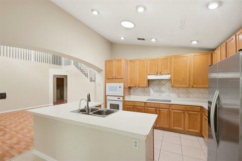 House in Casselberry, Florida 5 bedrooms, 313.08 sq.m. № 2196967 - photo 21