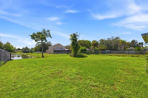 House in Casselberry, Florida 5 bedrooms, 313.08 sq.m. № 2196967 - photo 3