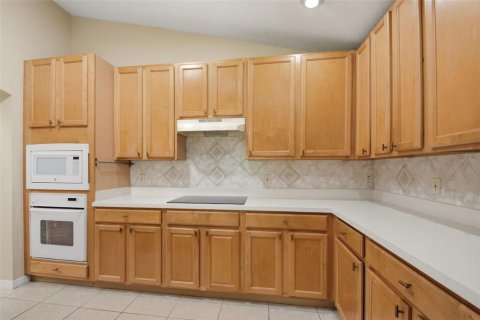 House in Casselberry, Florida 5 bedrooms, 313.08 sq.m. № 2196967 - photo 22