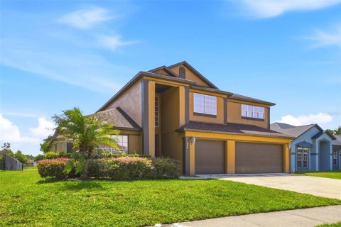 House in Casselberry, Florida 5 bedrooms, 313.08 sq.m. № 2196967 - photo 2