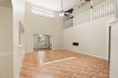 House in Casselberry, Florida 5 bedrooms, 313.08 sq.m. № 2196967 - photo 15