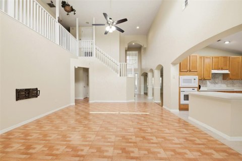 House in Casselberry, Florida 5 bedrooms, 313.08 sq.m. № 2196967 - photo 18