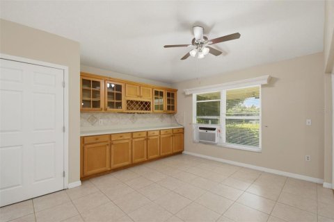 House in Casselberry, Florida 5 bedrooms, 313.08 sq.m. № 2196967 - photo 25