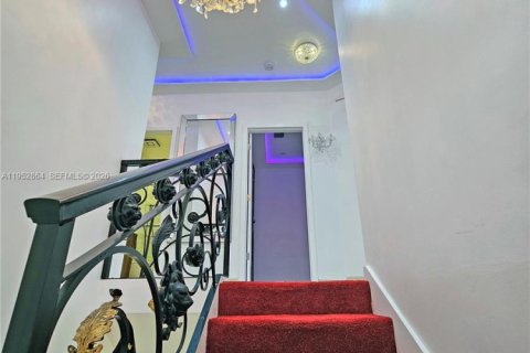 Купить кондоминиум в Майами, Флорида 3 спальни, 157м2, № 2008609 - фото 13