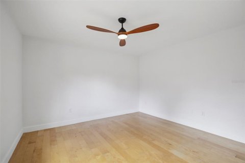Condo in Sarasota, Florida, 2 bedrooms  № 1837486 - photo 22