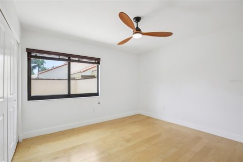 Condo in Sarasota, Florida, 2 bedrooms  № 1837486 - photo 20