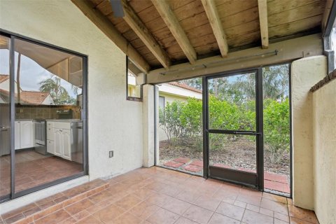 Condo in Sarasota, Florida, 2 bedrooms  № 1837486 - photo 24