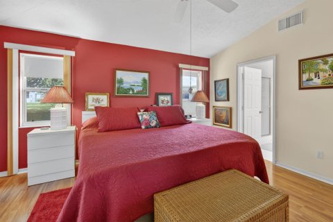 House in St. Lucie, Florida 3 bedrooms, 159.23 sq.m. № 2260288 - photo 26