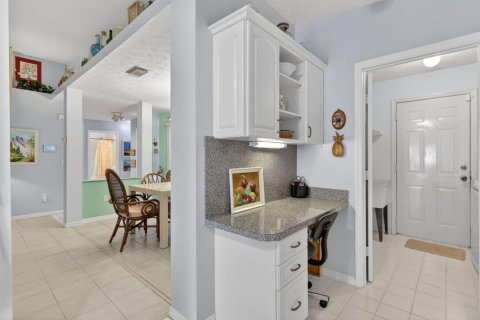 House in St. Lucie, Florida 3 bedrooms, 159.23 sq.m. № 2260288 - photo 17