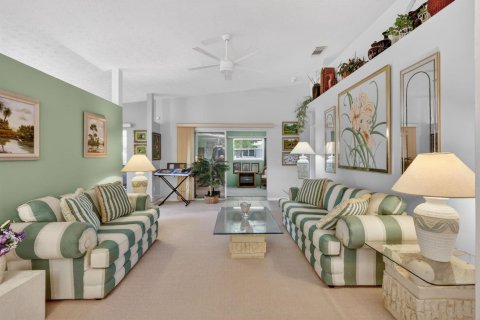 House in St. Lucie, Florida 3 bedrooms, 159.23 sq.m. № 2260288 - photo 10