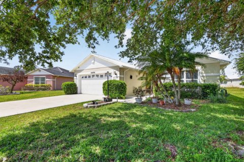 House in St. Lucie, Florida 3 bedrooms, 159.23 sq.m. № 2260288 - photo 3