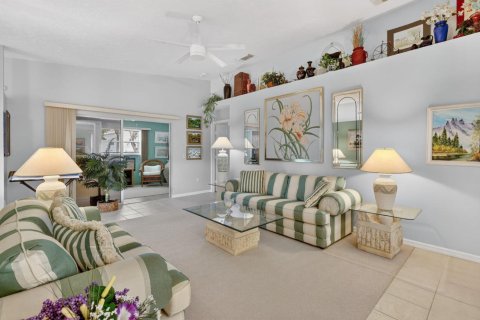 House in St. Lucie, Florida 3 bedrooms, 159.23 sq.m. № 2260288 - photo 9