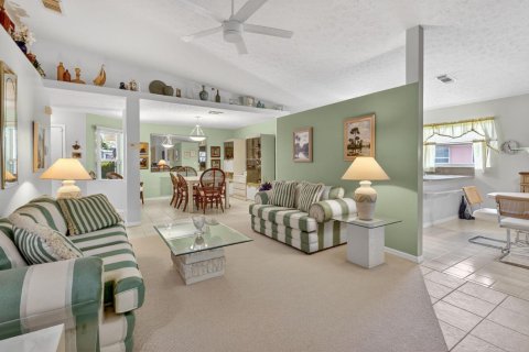 House in St. Lucie, Florida 3 bedrooms, 159.23 sq.m. № 2260288 - photo 11