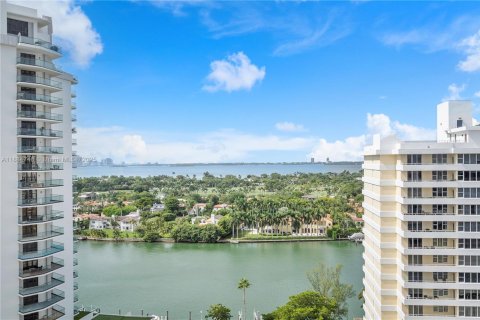 Condominio en alquiler en Miami Beach, Florida, 50.72 m2 № 1931639 - foto 12