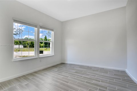 Casa en venta en Ocala, Florida, 3 dormitorios, 163.04 m2 № 1933698 - foto 5