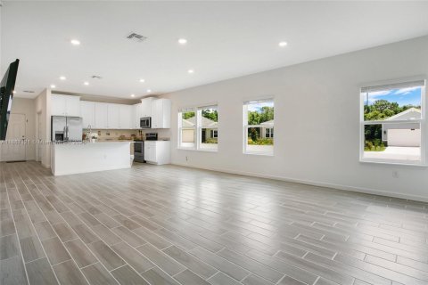 Casa en venta en Ocala, Florida, 3 dormitorios, 163.04 m2 № 1933698 - foto 9