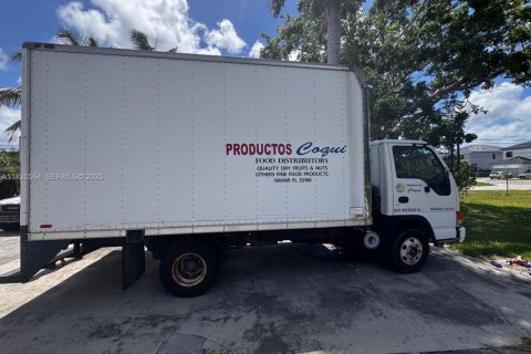 Propiedad comercial en venta en Miami, Florida № 2039584 - foto 23