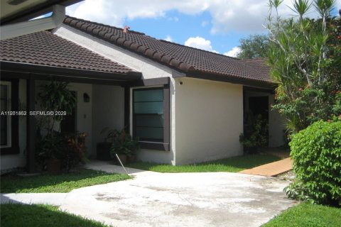 Touwnhouse à Miami, Floride 3 chambres, 99.41 m2 № 2078862