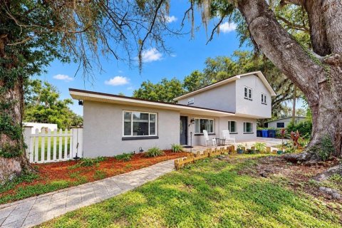 Villa ou maison à vendre à Riverview, Floride: 3 chambres, 211.45 m2 № 2388583 - photo 3