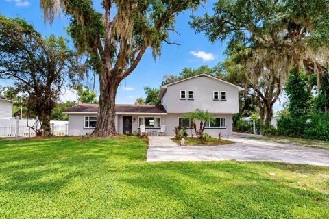 Villa ou maison à vendre à Riverview, Floride: 3 chambres, 211.45 m2 № 2388583 - photo 2