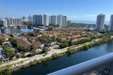 Condominio en Aventura, Florida, 2 dormitorios  № 2018355
